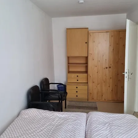 아파트 Helle Ferienwohnung Nach Stadtzentrum *